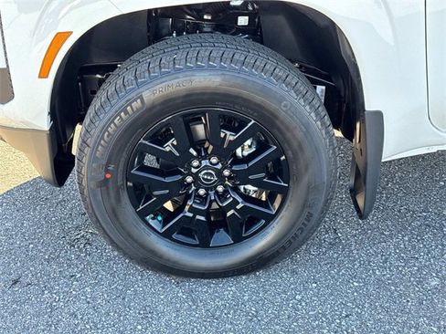 New 2026 Nissan Frontier SV w/ Tow Package image 11
