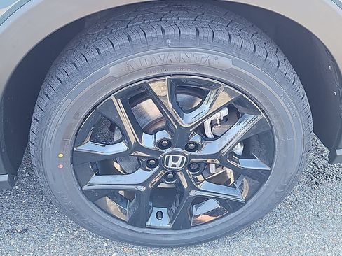 Used 2024 Honda HR-V Sport image 9