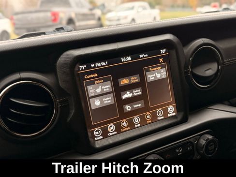 Used 2022 Jeep Gladiator Overland image 41