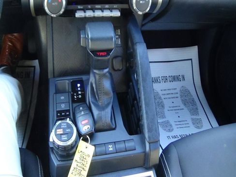 Used 2024 Toyota Tacoma TRD Off-Road image 26