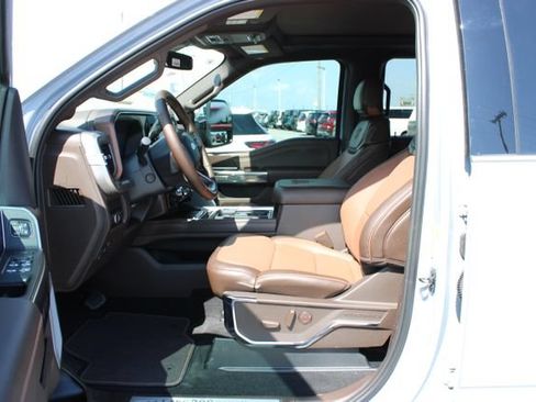 New 2026 Ford F350 King Ranch w/ Chrome Package AWD/4WD image 7