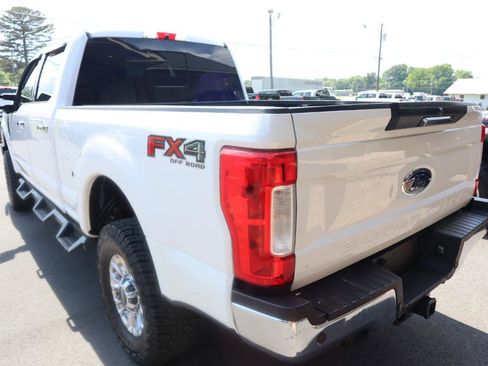 Used 2019 Ford F250 Lariat w/ Chrome Package AWD/4WD image 7
