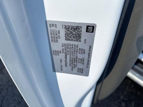 Certified 2023 GMC Savana 2500 Base w/ Driver Convenience Package image 28