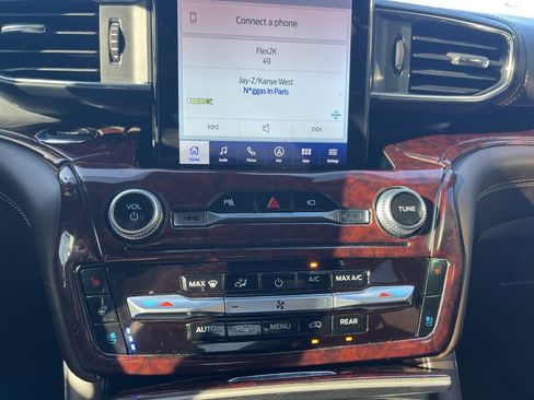 Used 2022 Ford Explorer King Ranch w/ Class IV Trailer Tow Package image 23