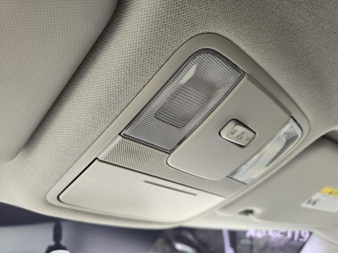 Used 2022 Kia Soul LX image 24