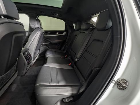 New 2026 Porsche Cayenne Coupe image 24