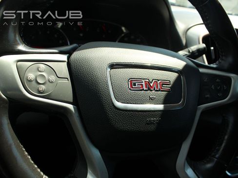 Used 2019 GMC Terrain SLE w/ Driver Convenience Package AWD/4WD image 19