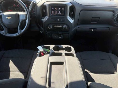 Used 2025 Chevrolet Silverado 3500 W/T image 11