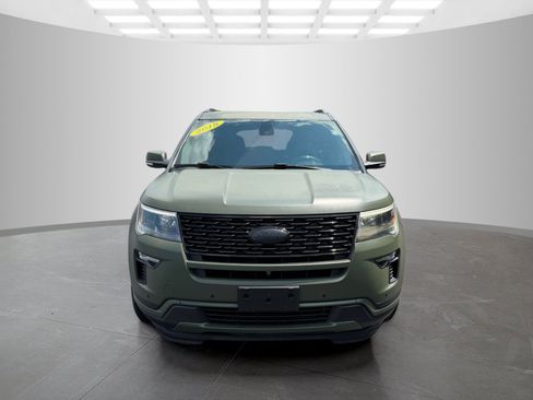 Used 2018 Ford Explorer Sport w/ Equipment Group 401A AWD/4WD image 2