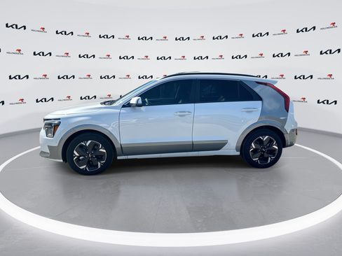 New 2025 Kia Niro Wave w/ Wave Preserve Package FWD image 5