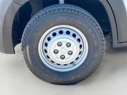 Used 2023 RAM ProMaster 2500 w/ Driver Convenience Group image 26