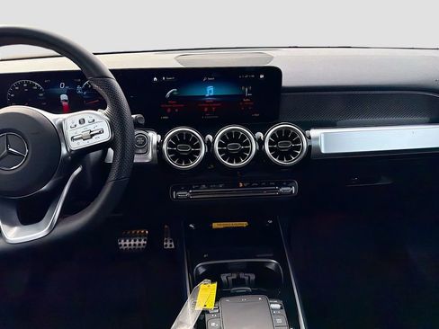 Used 2023 Mercedes-Benz GLB 250 GLB 250 image 29