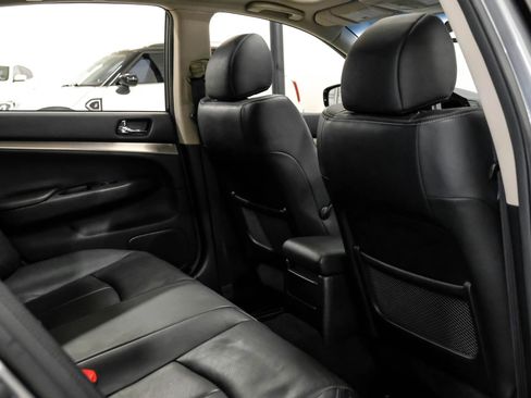 Used 2012 INFINITI G37 Sport image 40