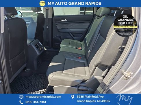 Used 2023 Volkswagen Atlas SEL R-Line AWD/4WD image 27