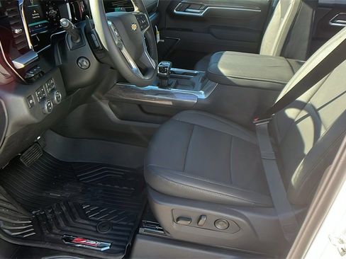 New 2026 Chevrolet Silverado 1500 LTZ w/ LTZ Premium Package image 13