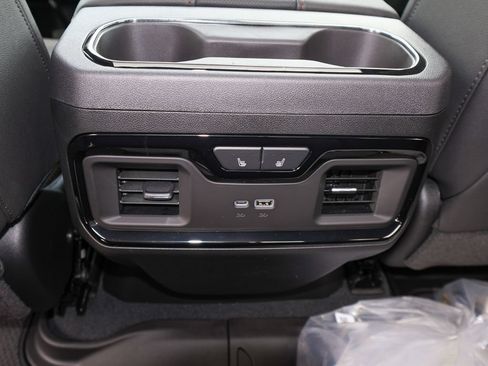 New 2026 GMC Sierra 2500 AT4 w/ AT4 Premium Plus Package AWD/4WD image 14
