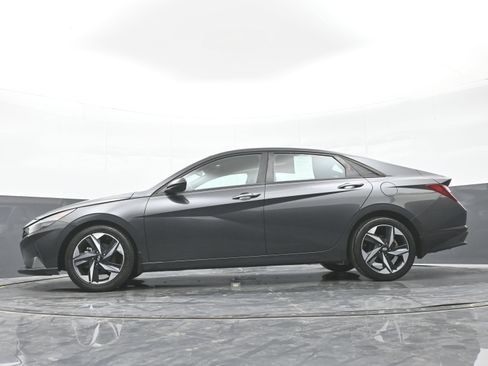 Used 2023 Hyundai Elantra SEL w/ Convenience Package FWD image 44