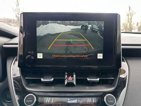 Certified 2025 Toyota Corolla Cross XLE w/ Convenience Package image 38