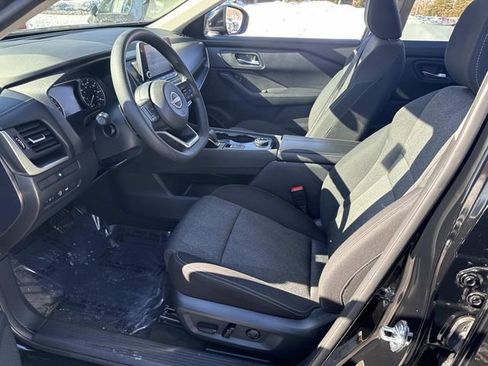Used 2024 Nissan Rogue SV image 20