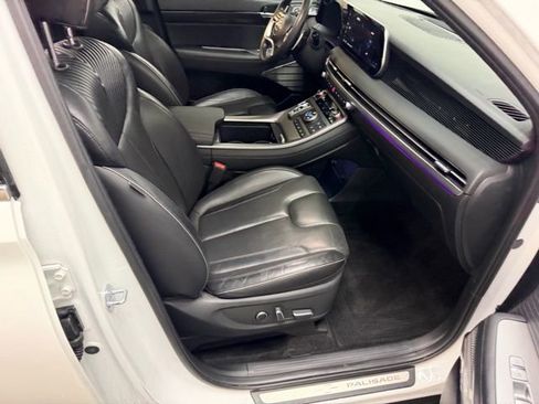 Used 2023 Hyundai Palisade Calligraphy image 46