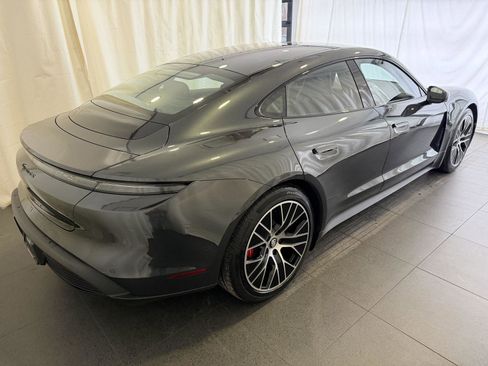 Used 2023 Porsche Taycan 4S image 9