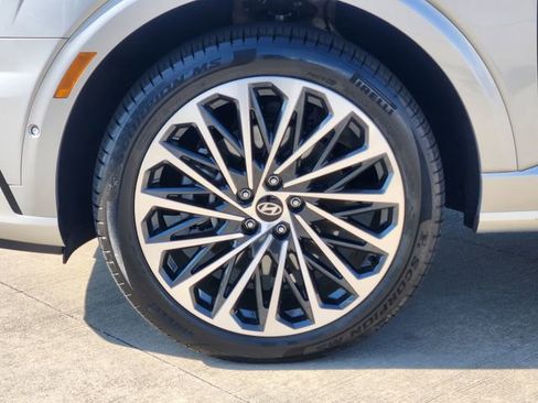 Used 2026 Hyundai Palisade Calligraphy image 10