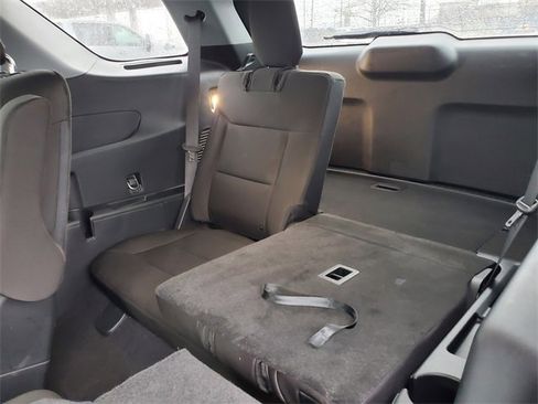 Used 2023 Ford Explorer XLT image 27