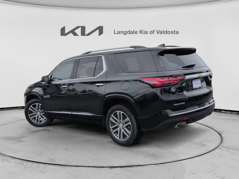 Used 2023 Chevrolet Traverse High Country w/ LPO, Floor Liner Package FWD image 9