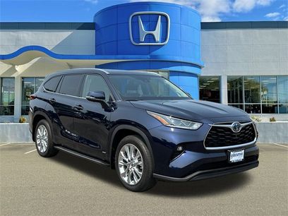 Used 2023 Toyota Highlander Limited