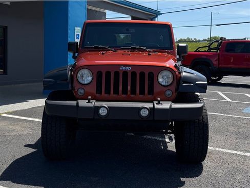 Used 2014 Jeep Wrangler Unlimited Sport w/ Quick Order Package 24S AWD/4WD image 3