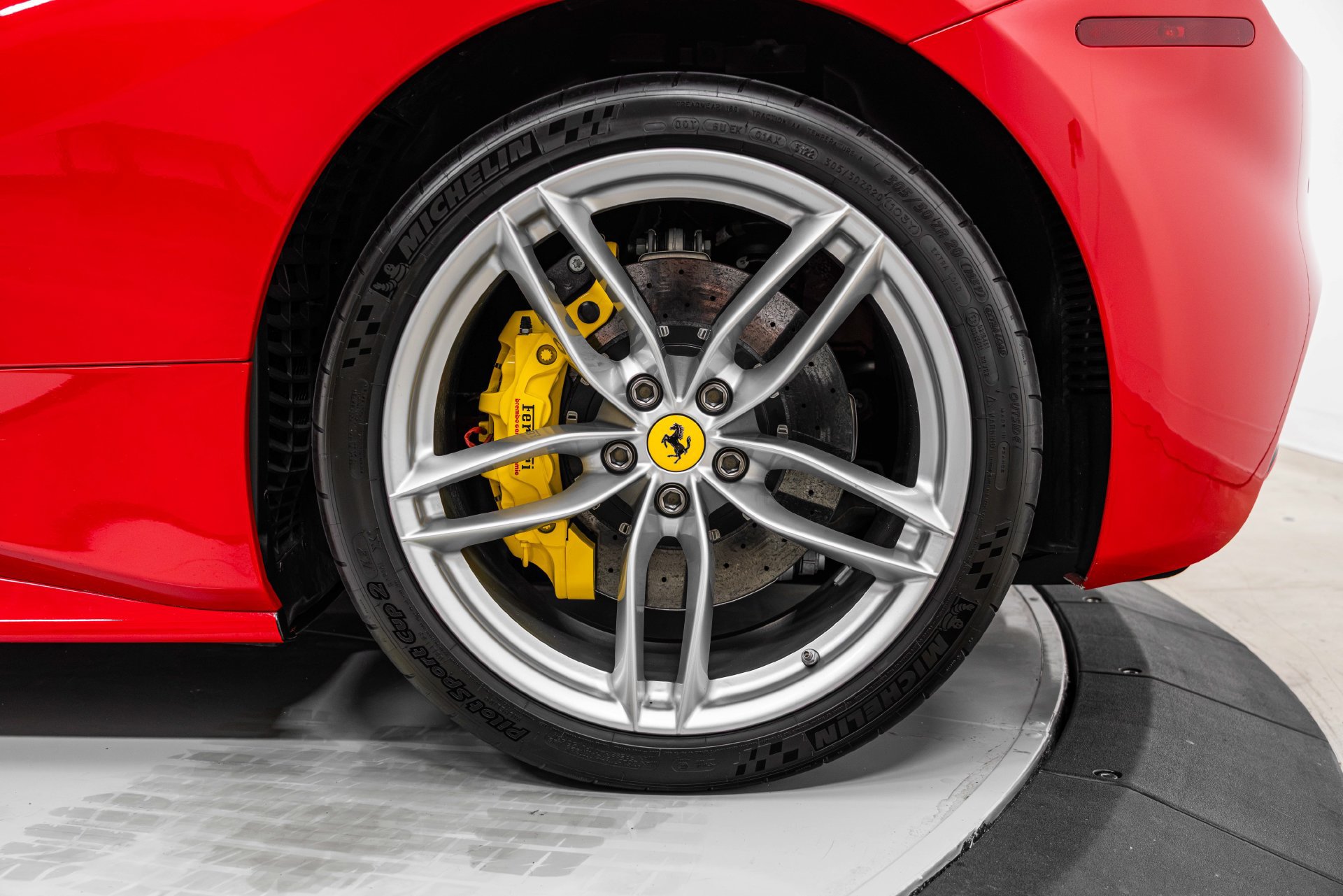 Certified 2018 Ferrari 488 Spider RWD image 15