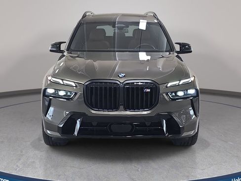 Used 2026 BMW X7 M60i w/ Executive Package AWD/4WD image 3