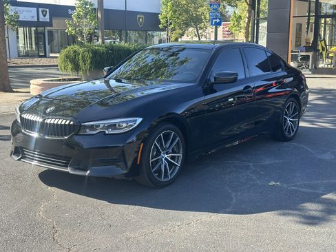 Used 2019 BMW 330i Sedan w/ Premium Package image 3