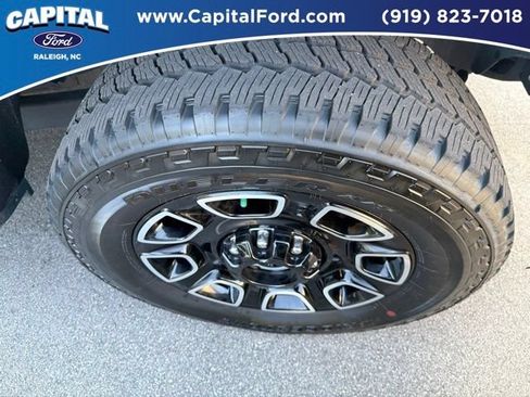 Certified 2024 Ford F250 Lariat w/ Lariat Ultimate Package AWD/4WD image 11