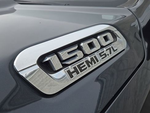 Used 2019 RAM 1500 Laramie image 10