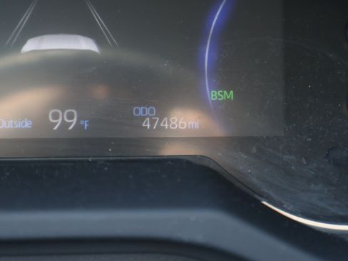 Used 2025 Toyota RAV4 XLE AWD/4WD image 36