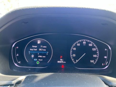 Used 2019 Honda Accord Sport image 9