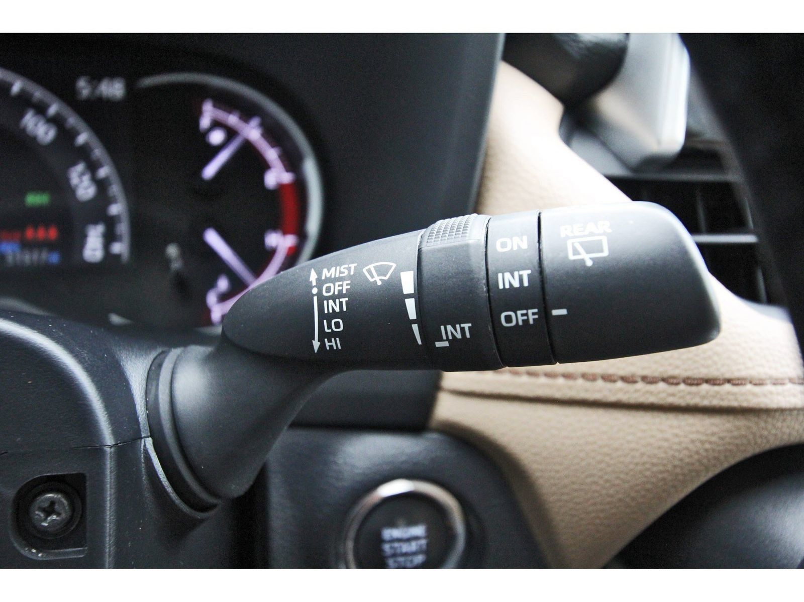 Used 2024 Toyota RAV4 XLE Premium FWD image 20