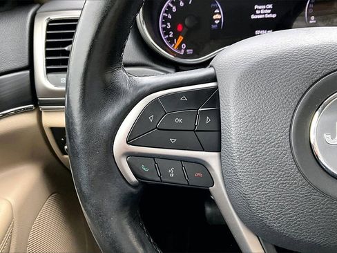 Used 2021 Jeep Grand Cherokee Limited image 28