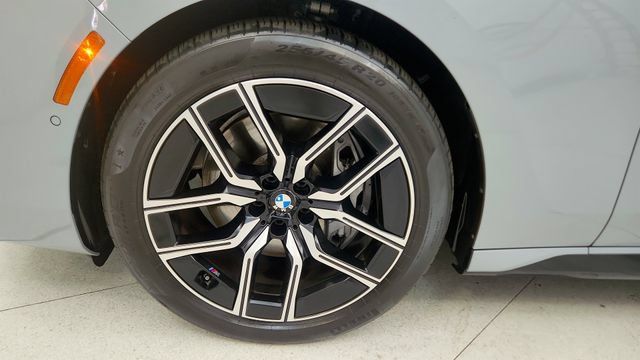 Used 2025 BMW 740i RWD image 83