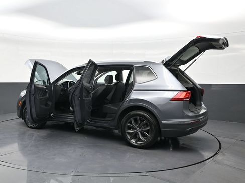 Used 2024 Volkswagen Tiguan SE FWD image 28