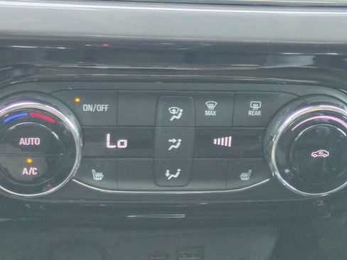 Used 2024 Chevrolet Trax ACTIV w/ Driver Confidence Package FWD image 25