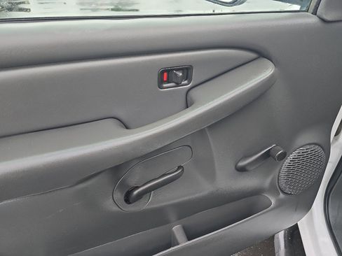 Used 2006 Chevrolet Silverado 2500 W/T image 11