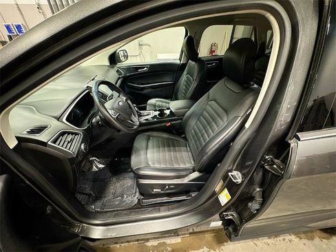 Certified 2018 Ford Edge SEL w/ Equipment Group 201A image 17