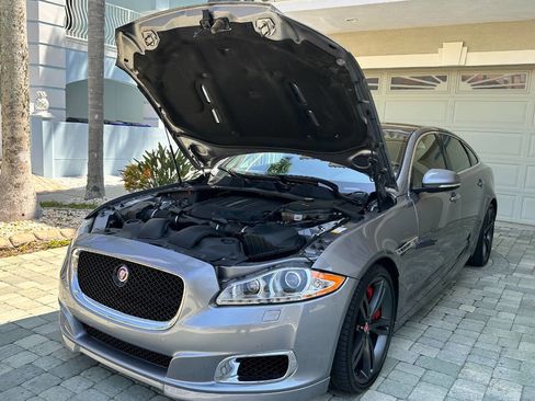 Used 2014 Jaguar XJ R LWB RWD image 48
