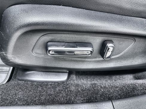 Used 2025 Honda HR-V EX-L image 13