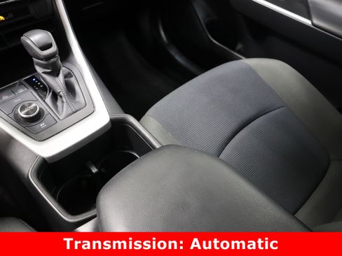 Used 2024 Toyota RAV4 LE image 16