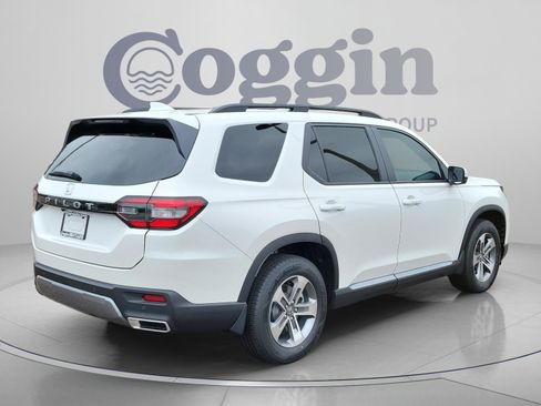 New 2026 Honda Pilot EX-L image 5