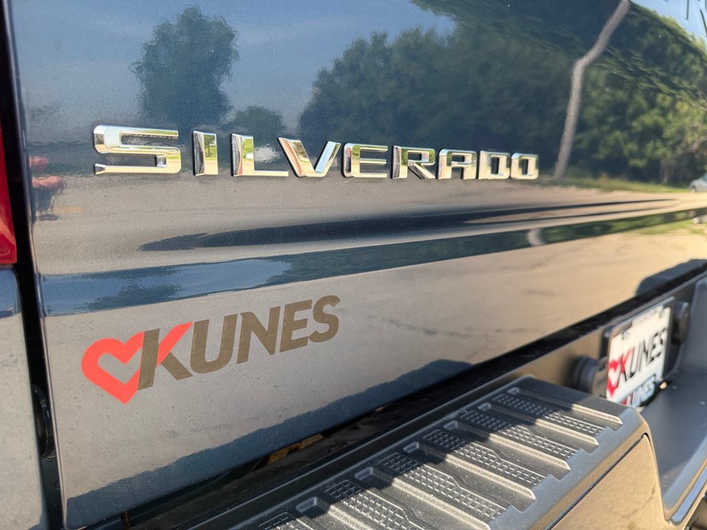 Used 2019 Chevrolet Silverado 1500 RST w/ All-Star Edition AWD/4WD image 46