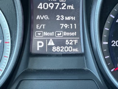 Used 2016 Hyundai Santa Fe Sport image 20